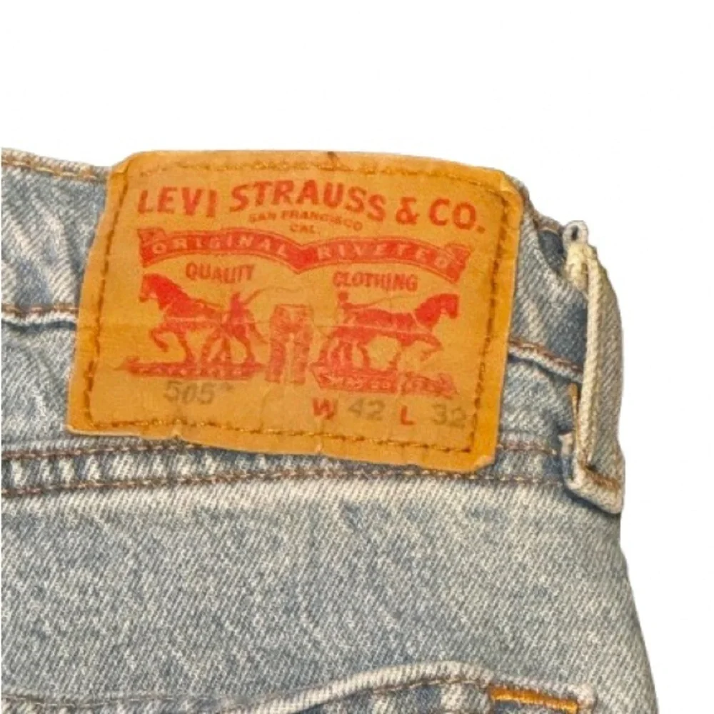 Levi's Men's Straight Jeans in Light wash Blue